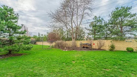 9710 Laurel Ct, Munster, IN 46321 photo 54