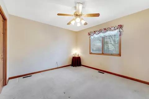 1119 Cornwallis Ln, Munster, IN 46321 photo 25