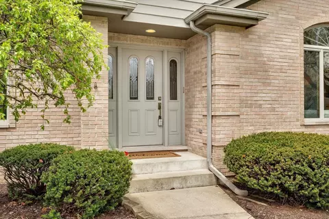 1119 Cornwallis Ln, Munster, IN 46321 photo 4