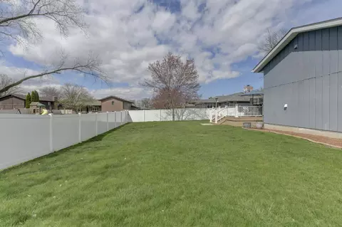 9908 Redbud Rd, Munster, IN 46321 photo 30