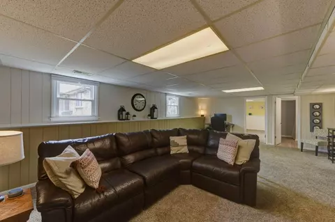 9908 Redbud Rd, Munster, IN 46321 photo 17