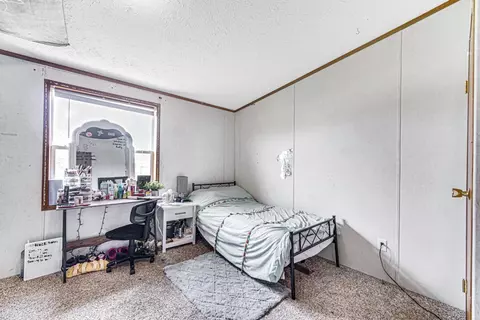 10450 Cadillac Ln, Wheatfield, IN 46392 photo 12