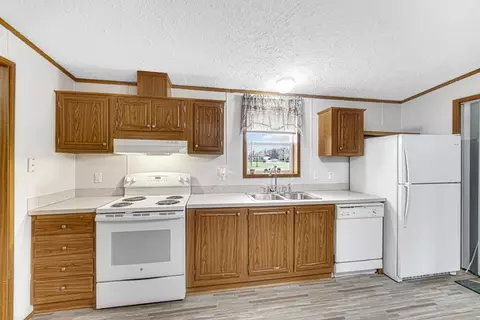 10450 Cadillac Ln, Wheatfield, IN 46392 photo 7