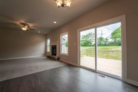 30 Elderberry Ln, Valparaiso, IN 46383 photo 5