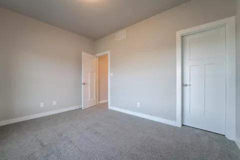 30 Elderberry Ln, Valparaiso, IN 46383 photo 18