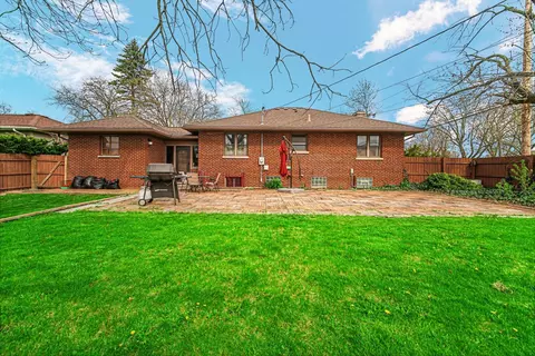 8050 Harrison Ave, Munster, IN 46321 photo 17
