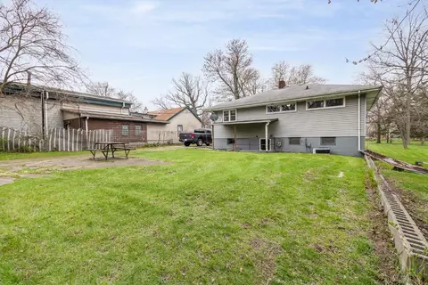 3621 Burr St, Gary, IN 46408 photo 24