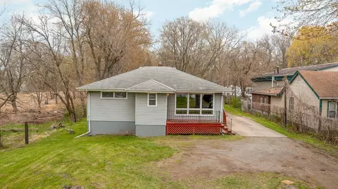 3621 Burr St, Gary, IN 46408 photo 3