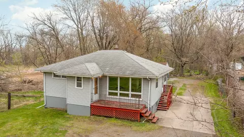 3621 Burr St, Gary, IN 46408 photo 2
