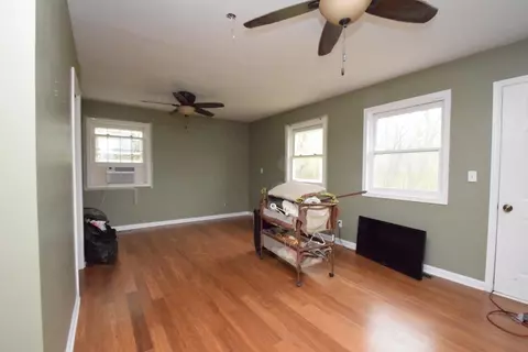 661 Franklin St, Porter, IN 46304 photo 10