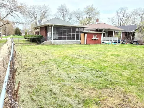 237 W 37th Ave, Gary, IN 46408 photo 3