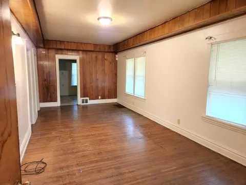 237 W 37th Ave, Gary, IN 46408 photo 5