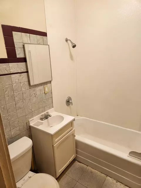 237 W 37th Ave, Gary, IN 46408 photo 6