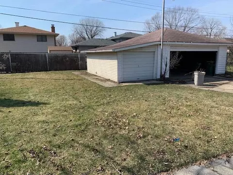 8534 Forest Ave, Munster, IN 46321 photo 17