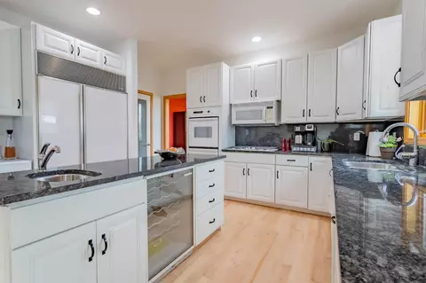 950 Doe Path Ln, Crown Point, IN 46307 photo 11