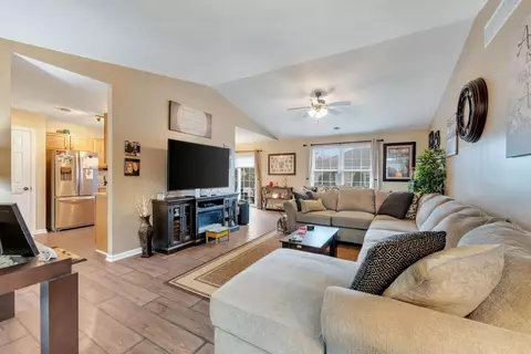 935 Easy St #B, Crown Point, IN 46307 photo 16