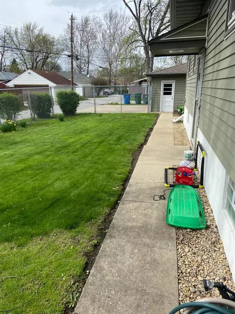 219 174th St, Hammond, IN 46324 photo 3