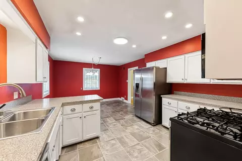 8351 Parkview Ave, Munster, IN 46321 photo 5