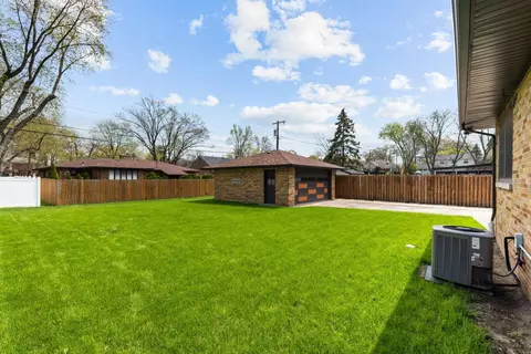 8351 Parkview Ave, Munster, IN 46321 photo 13