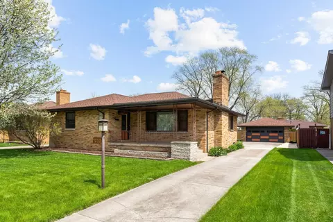 8351 Parkview Ave, Munster, IN 46321 photo 1