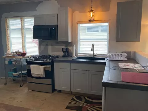 1319 Davis Ave, Whiting, IN 46394 photo 12