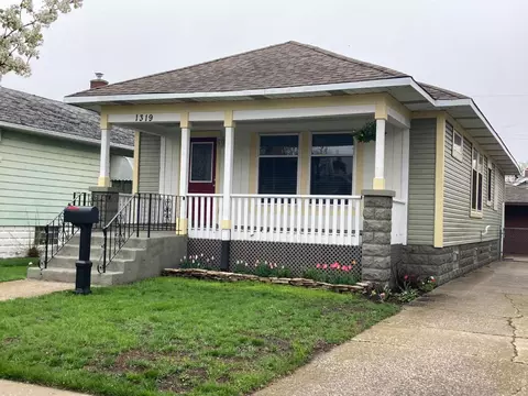 1319 Davis Ave, Whiting, IN 46394 photo 3