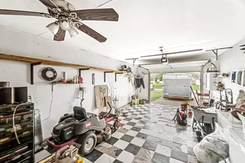 511 Dakota Dr, Lowell, IN 46356 photo 17