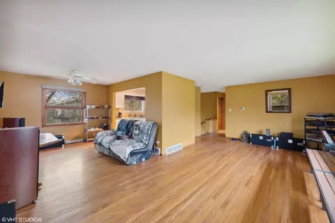 7719 Maple Ave, Gary, IN 46403 photo 3