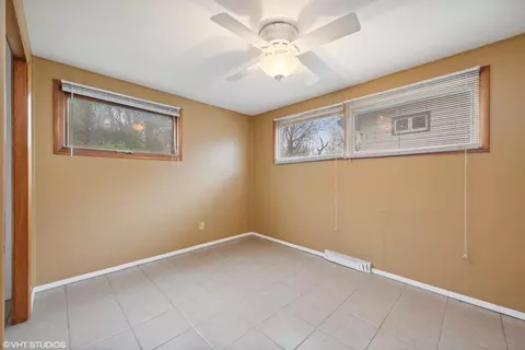 7719 Maple Ave, Gary, IN 46403 photo 10