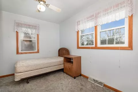 8547 Monfort Dr, Saint John, IN 46373 photo 14