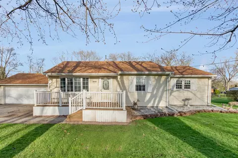 8547 Monfort Dr, Saint John, IN 46373 photo 1