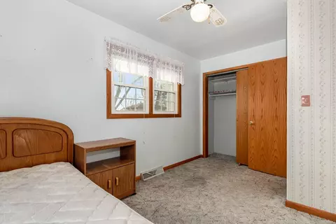 8547 Monfort Dr, Saint John, IN 46373 photo 15