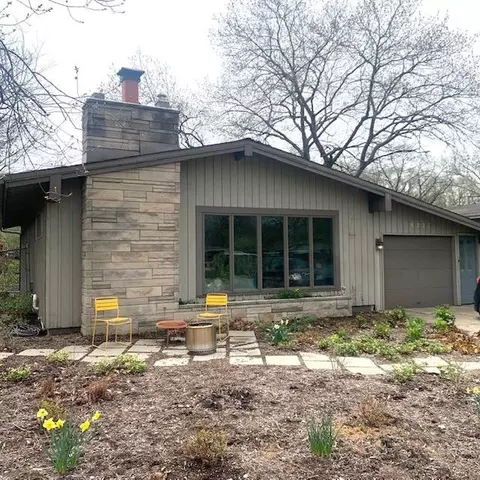 8227 Locust Ave, Gary, IN 46403 photo 1
