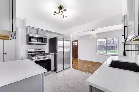 3746 Johnson St, Gary, IN 46408 photo 7