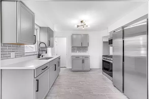 3746 Johnson St, Gary, IN 46408 photo 5