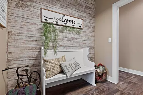 6595 Blackthorn Dr, De Motte, IN 46310 photo 17
