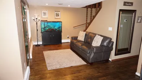 2204 Elm St, Griffith, IN 46319 photo 8