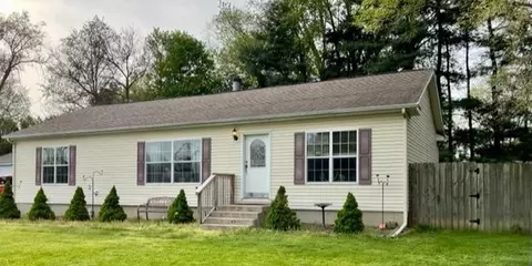 411 E Walker St, Rolling Prairie, IN 46371 photo 2