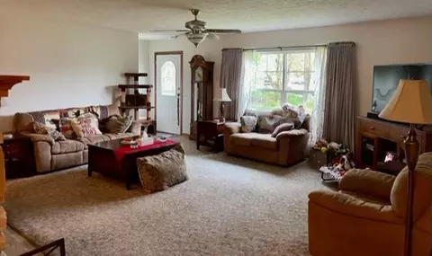 411 E Walker St, Rolling Prairie, IN 46371 photo 9
