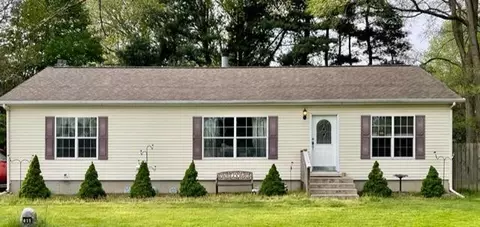 411 E Walker St, Rolling Prairie, IN 46371 photo 1