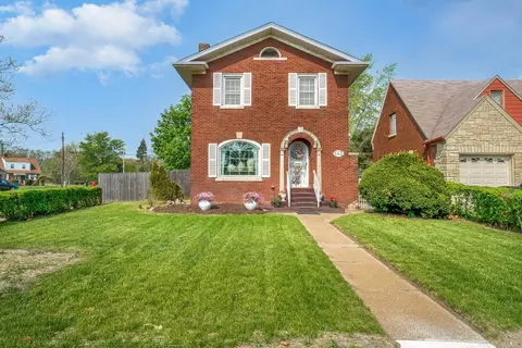 662 Roosevelt St, Gary, IN 46404 photo 1