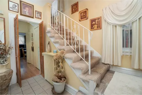 662 Roosevelt St, Gary, IN 46404 photo 5