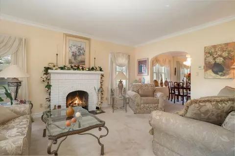 662 Roosevelt St, Gary, IN 46404 photo 9