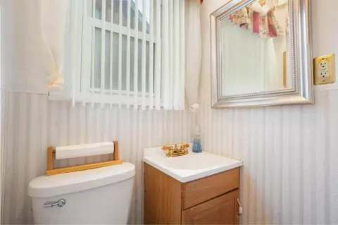 662 Roosevelt St, Gary, IN 46404 photo 14