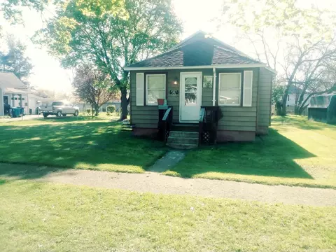 403 Shield St, Knox, IN 46534 photo 1