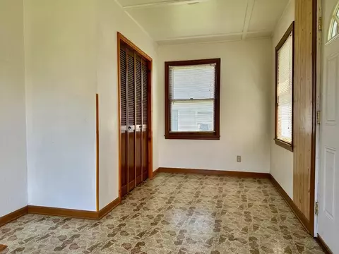 403 Shield St, Knox, IN 46534 photo 5