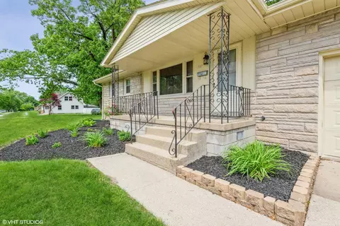 537 N Wheeler St, Griffith, IN 46319 photo 2