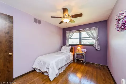 567 Evergreen Ln, Munster, IN 46321 photo 8