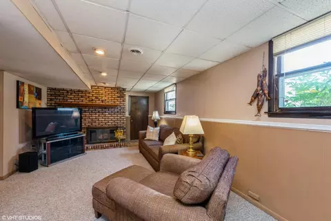 567 Evergreen Ln, Munster, IN 46321 photo 13