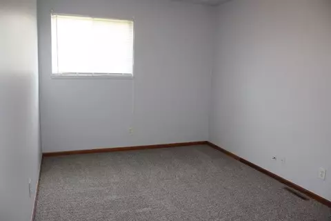 810 E Mound St, Knox, IN 46534 photo 10
